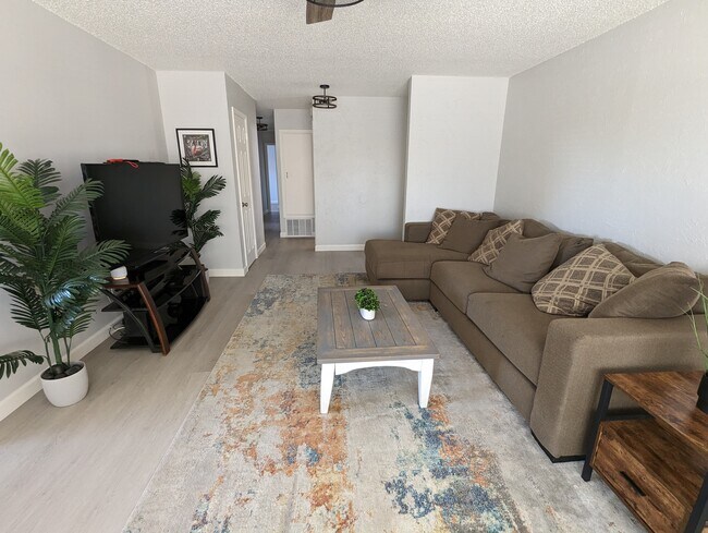 Photo - 1924 Hardt St