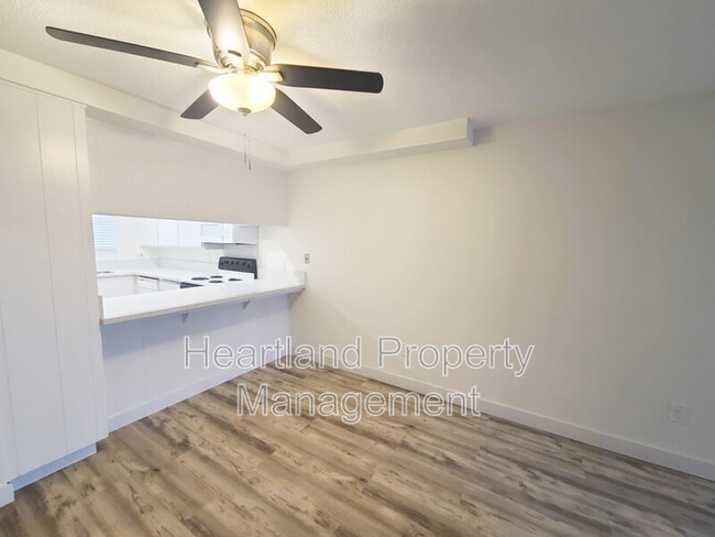 Photo - 1170 Decker St Unidad #E