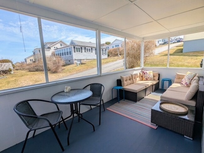 Photo - 12 Cove Rd Unit -