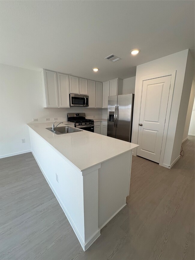 Photo - 909 Lago Laceno Ln