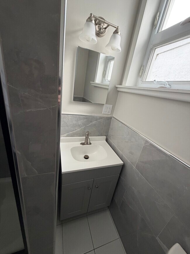 Photo - 109 Roseberry St