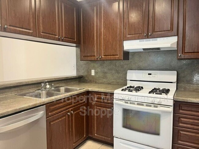 Photo - 2758 Bolker Dr
