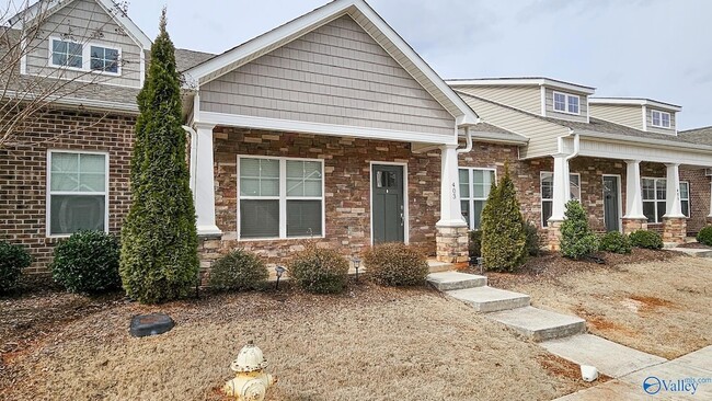 Photo - 403 Edgebrook Dr