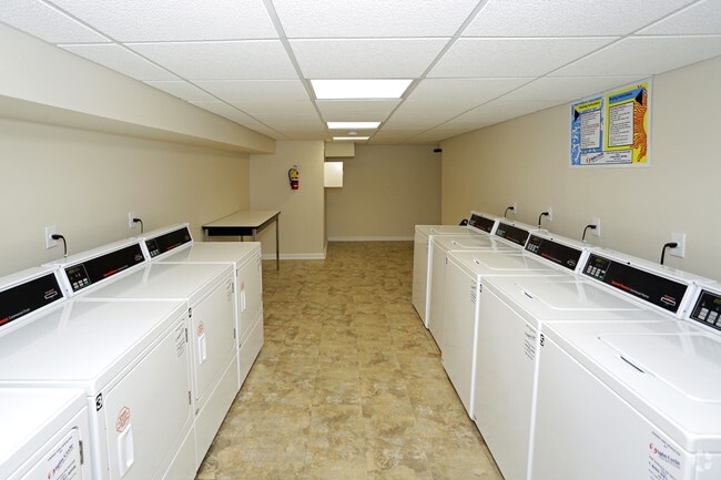 Photo - Continental Gardens