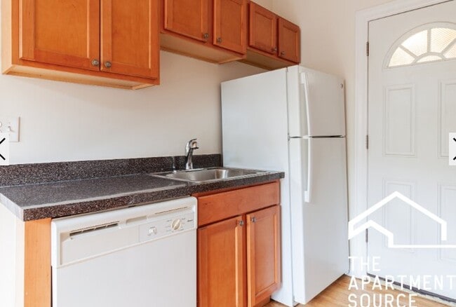 Photo - 3825 N Fremont St Unit W3