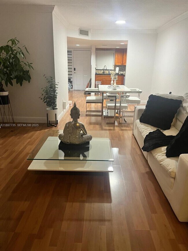 Photo - 230 NW 87th Ave Unidad I221