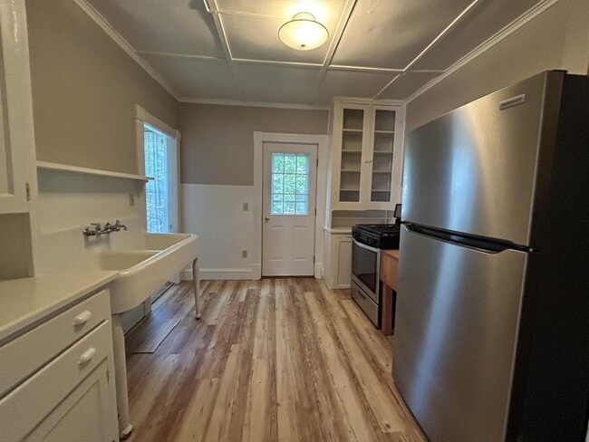 Photo - 14 Crombie St