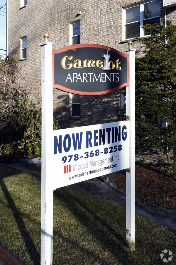 Photo - Camelot Apartments