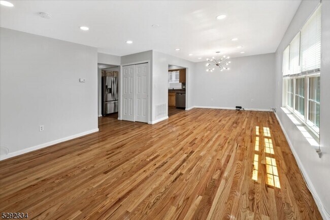 Photo - 281 Winans Ave