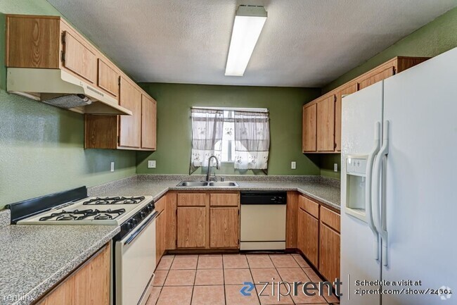 Building Photo - 2 br, 2 bath Condo - 1520 Ben or St, Las V...