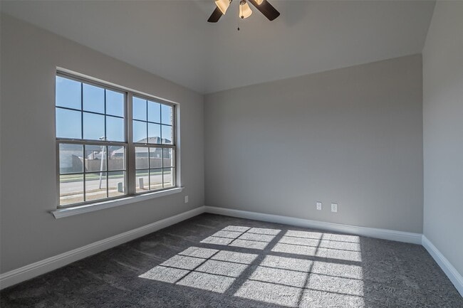 Photo - 422 Oleander Dr