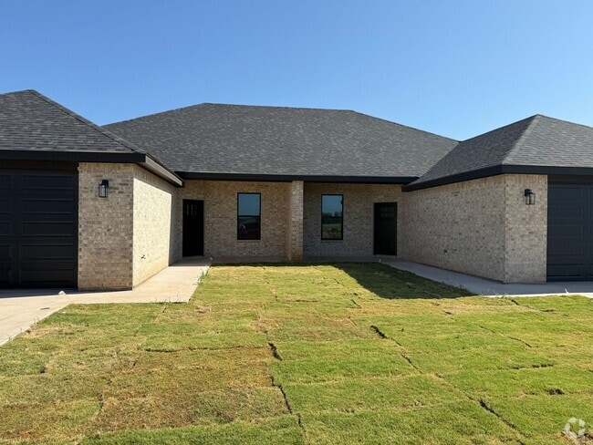 Building Photo - GVS Duplex Unit 316 Rental