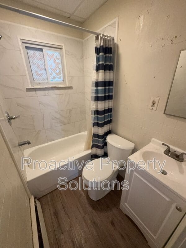 Photo - 532 Alder St