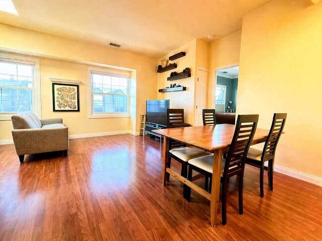 Photo - 21 Linden St Unit 416