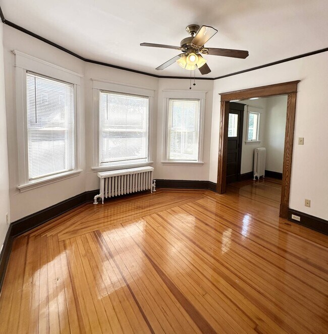 Photo - 423 Hamilton St