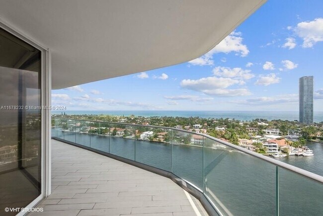 Photo - 19707 Turnberry Way Unidad # 21H