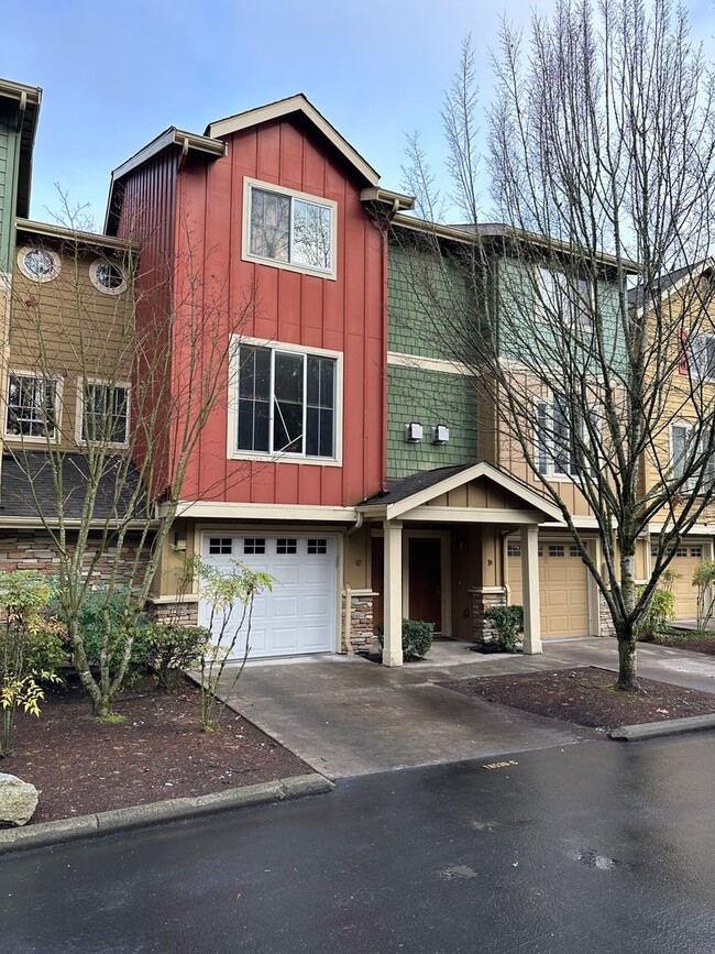 Charming 3 Bed 2.5 Bath Townhome $$2,850/m... - Charming 3 Bed 2.5 Bath Townhome $$2,850/m...