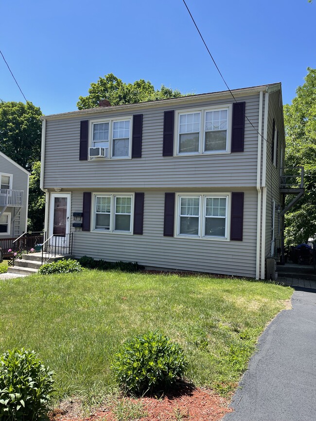 Building Photo - 38 Lamb St Unit 38 Lamb St