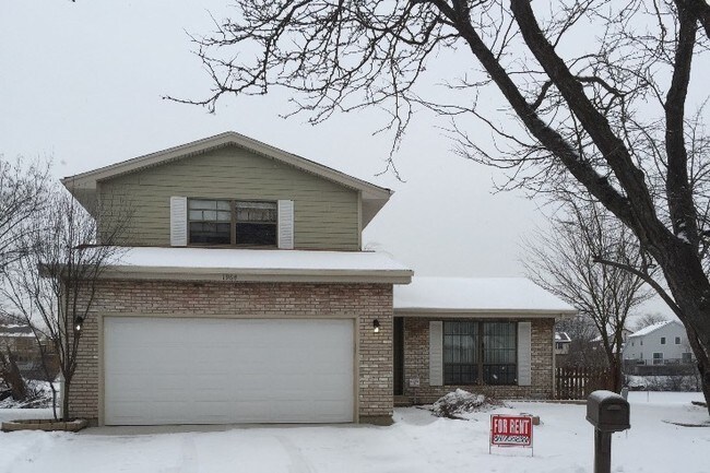 Photo - 1964 Crescent Ln