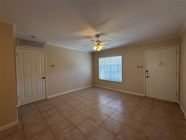 Photo - 1223 Augusta Dr Unit 12