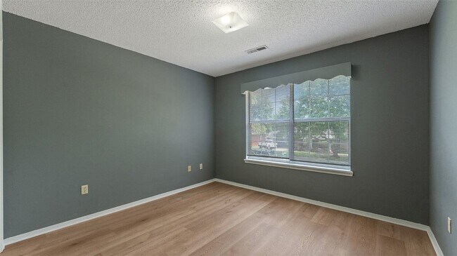 Building Photo - 2450 W Jane Cir Dr
