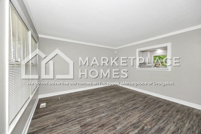 Photo - 4002 Summerhill Dr NW