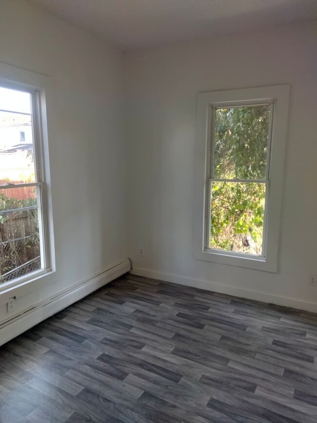 Photo - 158 Park St Unit 1