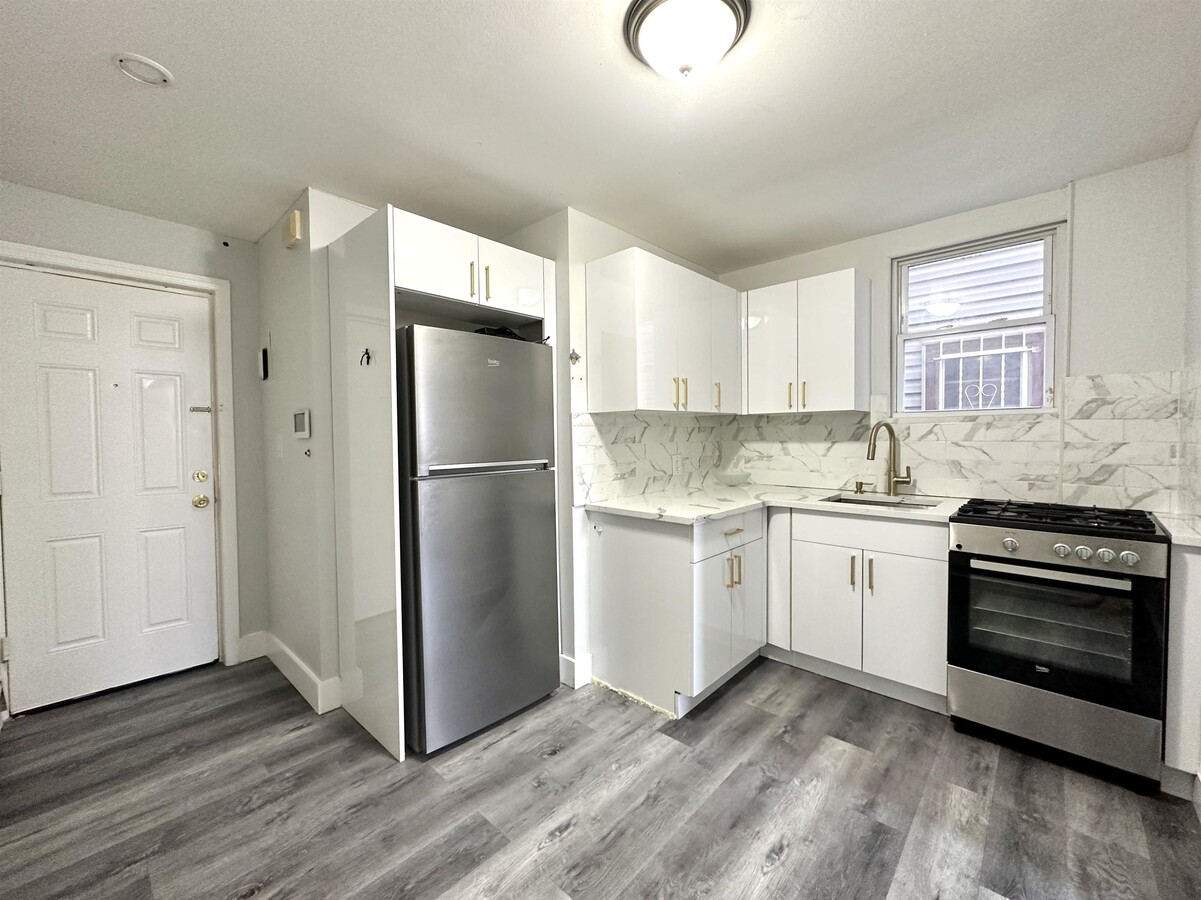 Photo - 68 Bevan St Condo Unit 11