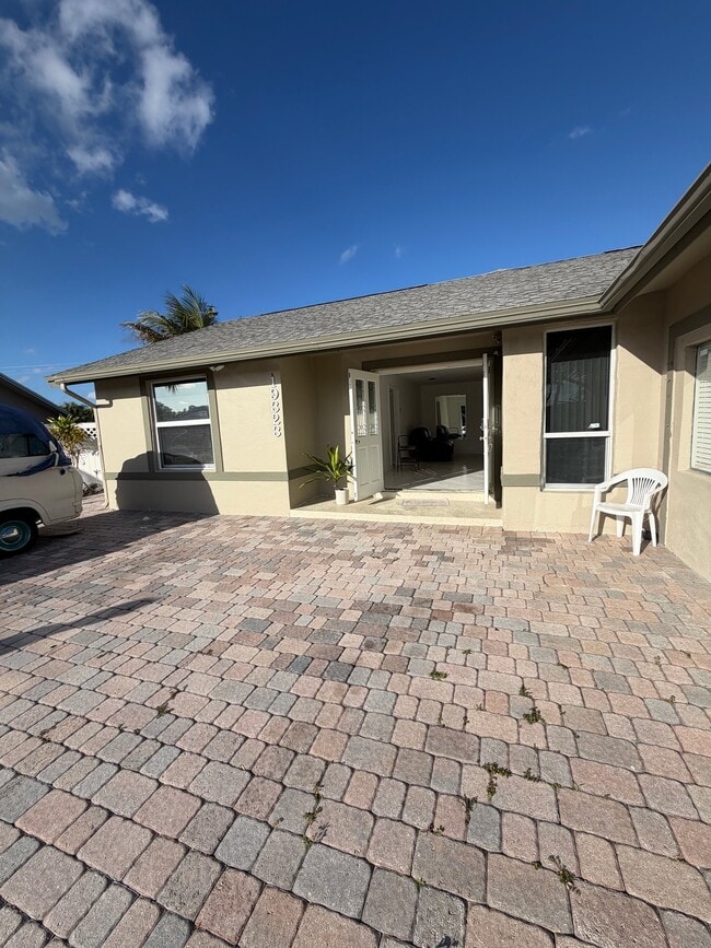 Photo - 19323 Carolina Cir