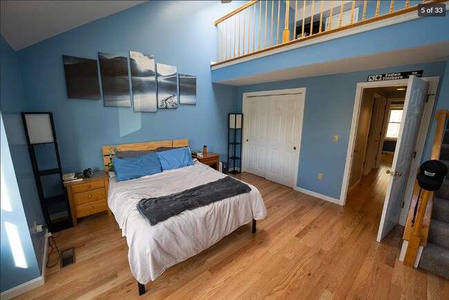 Master Bedroom - 55 Bartemus Trl