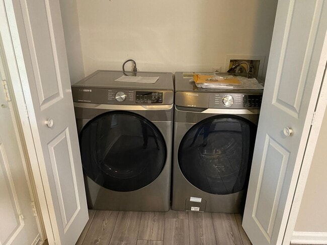 Photo - Updated townhouse close to lake