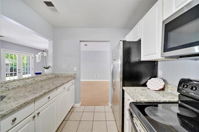 Photo - 3599 Woodbriar Cir Unit G