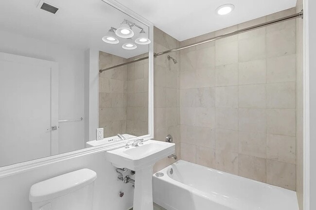 Photo - 114 Ridge St Unit 6F