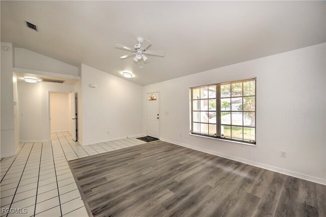 Photo - 1402 SW 1st Ave