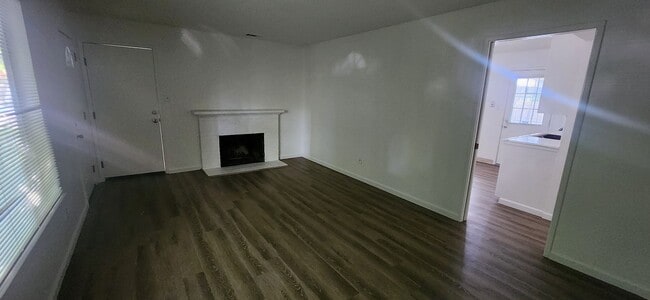 Photo - 8118003/37 Unit 8118003002