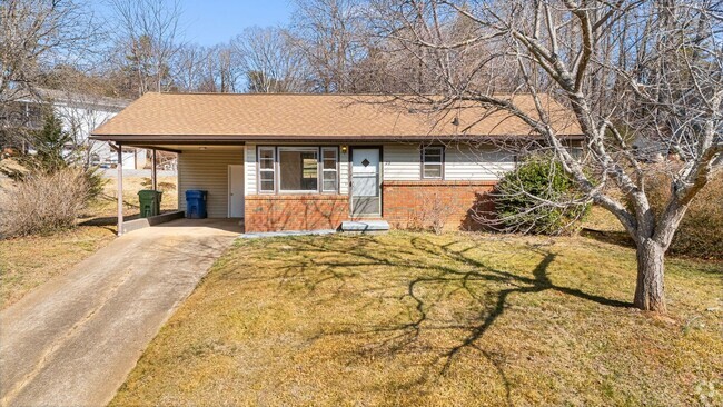 Building Photo - Sunny Two-Bedroom Home in West Asheville (...