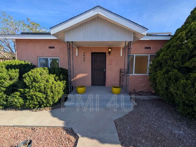 Photo - 2425 Mountain Rd NW