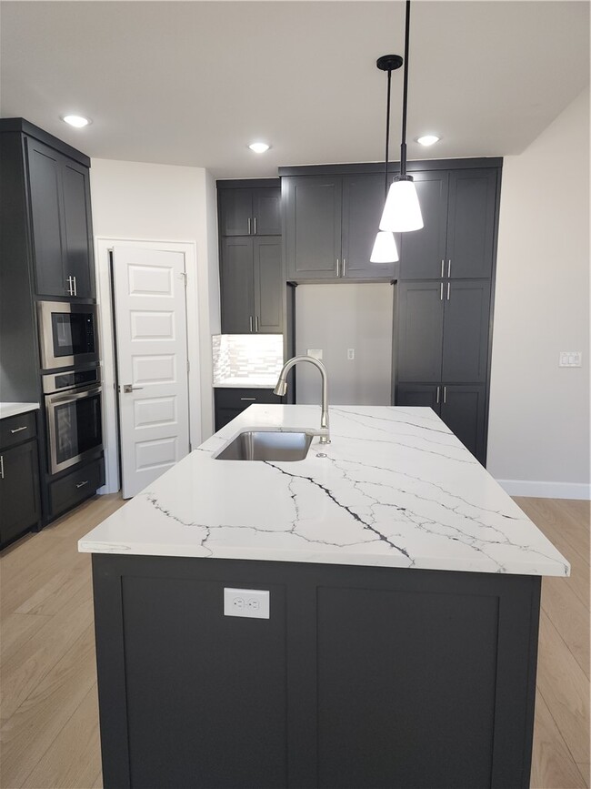 Photo - 2700 SW Blustery Dr