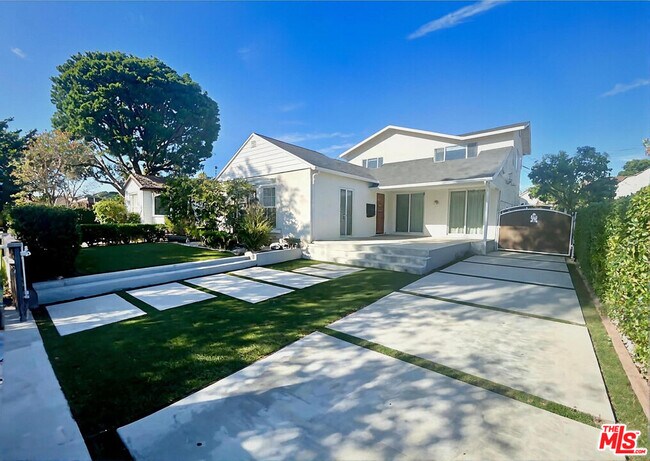 Photo - 2248 Greenfield Ave