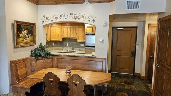 Photo - 840 Bigler Ln