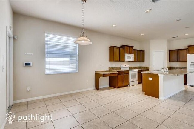 Photo - 15526 Fort Clatsop Crescent, Winter Garden...