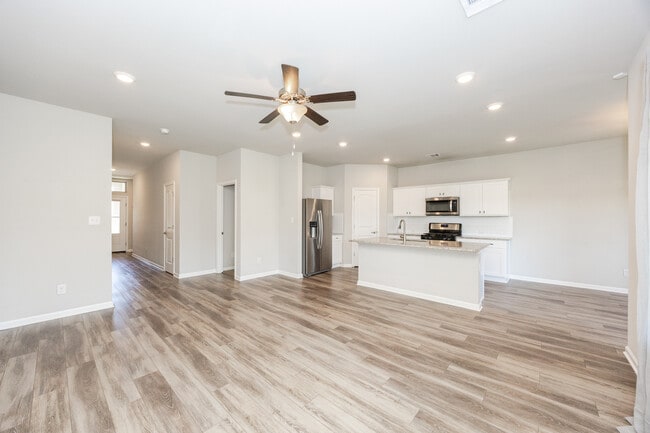 Photo - 4635 Mendocino Way