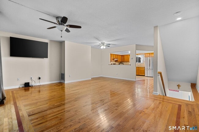 Photo - 140 Thompson St Unit 16A