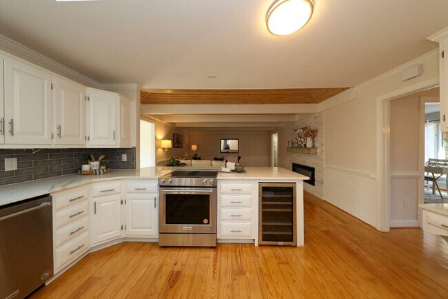 Photo - Luxury Kingsmill Treehouse Retreat | 7BR Custom Home with Private Suite
