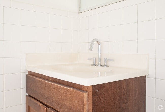 1BR, 1BA Renovated - 756 SF
