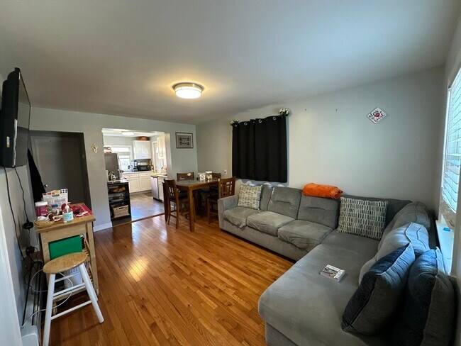 Photo - 154 Vine St Unit 1