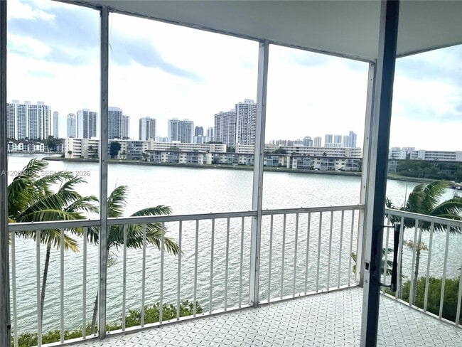 Photo - 2861 Leonard Dr Unit F505