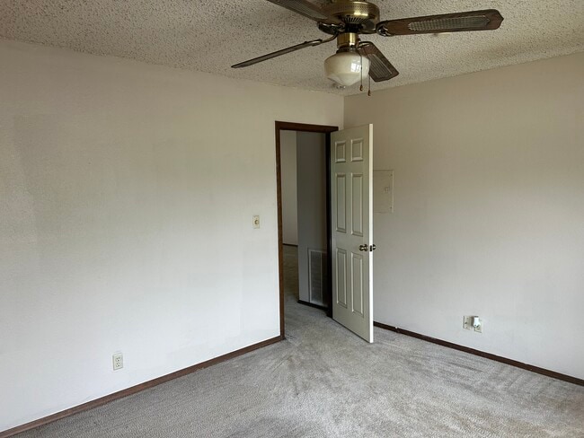 Photo - 5201 Nowata Rd Unit tulip