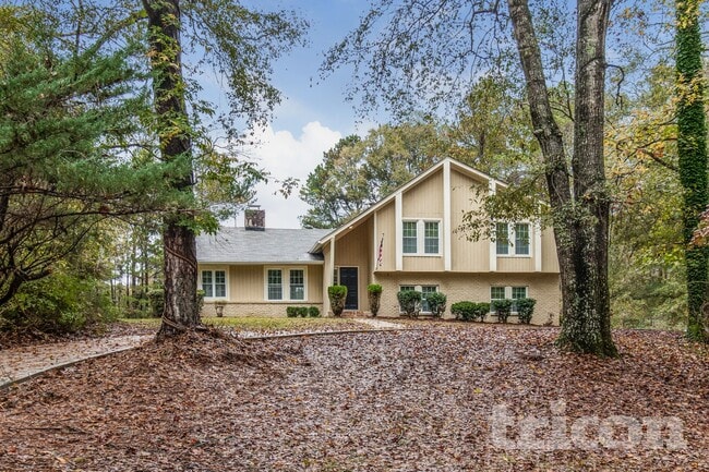 Photo - 515 Westbridge Dr