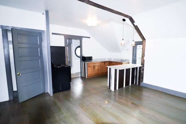 Photo - 2612 Eden Ave